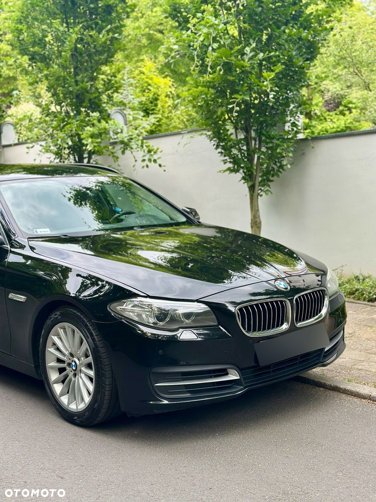 BMW Seria 5 520d xDrive - 9