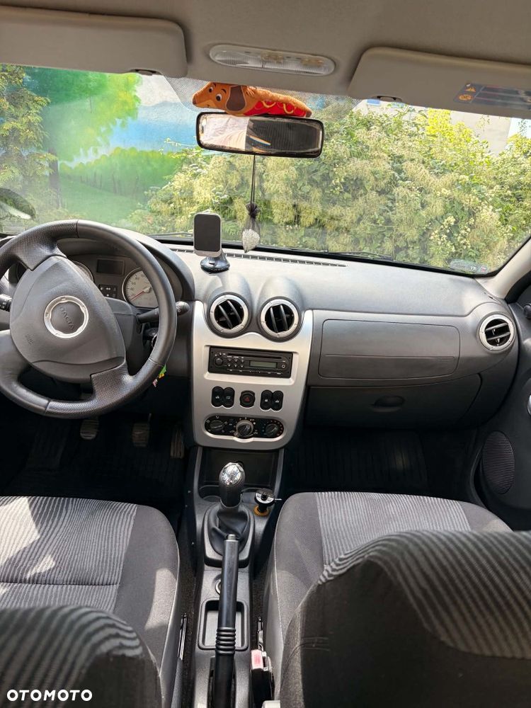 Dacia Sandero - 6