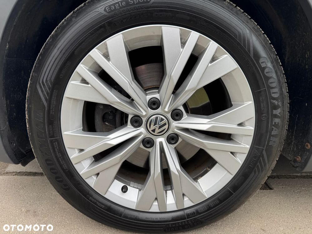 Volkswagen Passat Alltrack 2.0 TDI SCR 4Motion DSG - 12