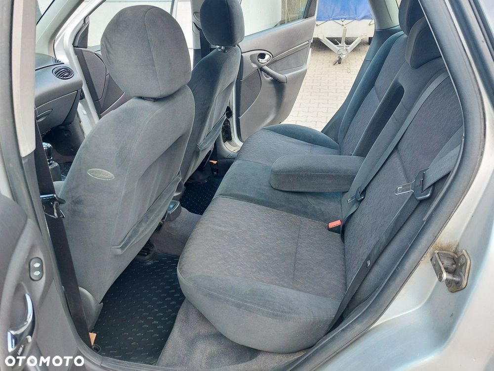 Ford Focus - 11