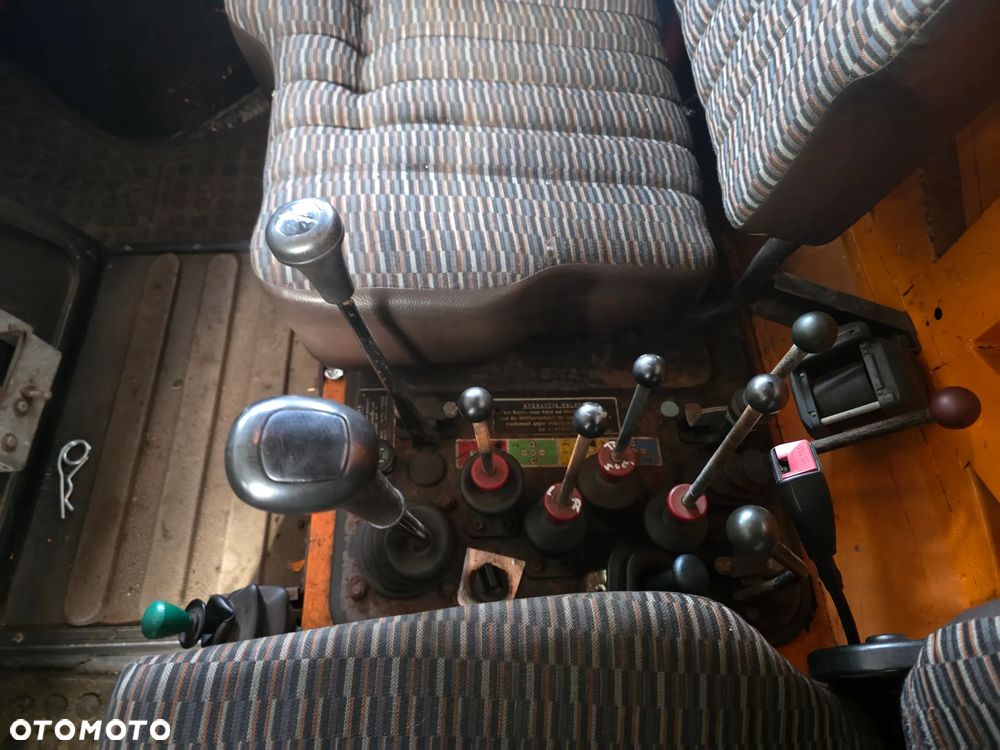 Unimog Mercedes Unimog U 1400 - 15