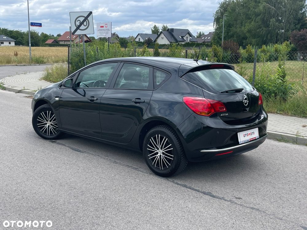 Opel Astra 1.4 Turbo Innovation - 21