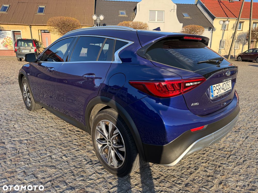 Infiniti QX30 - 3