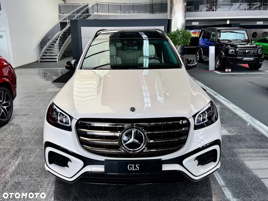 Mercedes-Benz GLS - 2
