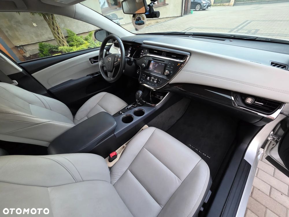 Toyota Avalon 3.5 Limited - 20