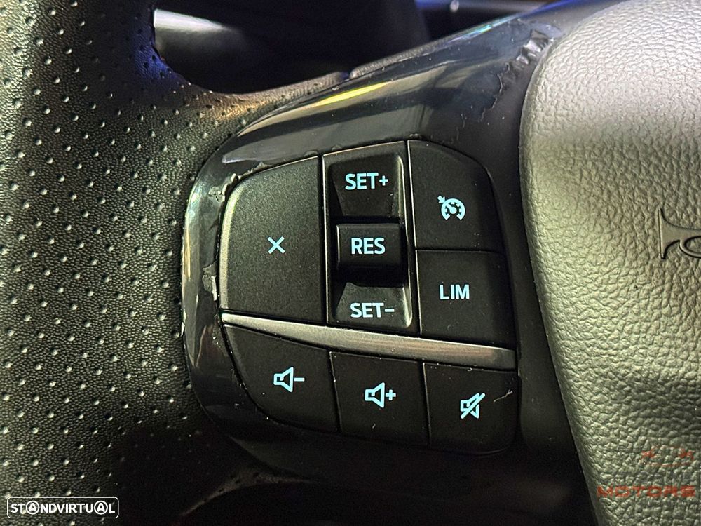 Ford Kuga 1.5 EcoBoost ST-Line - 23