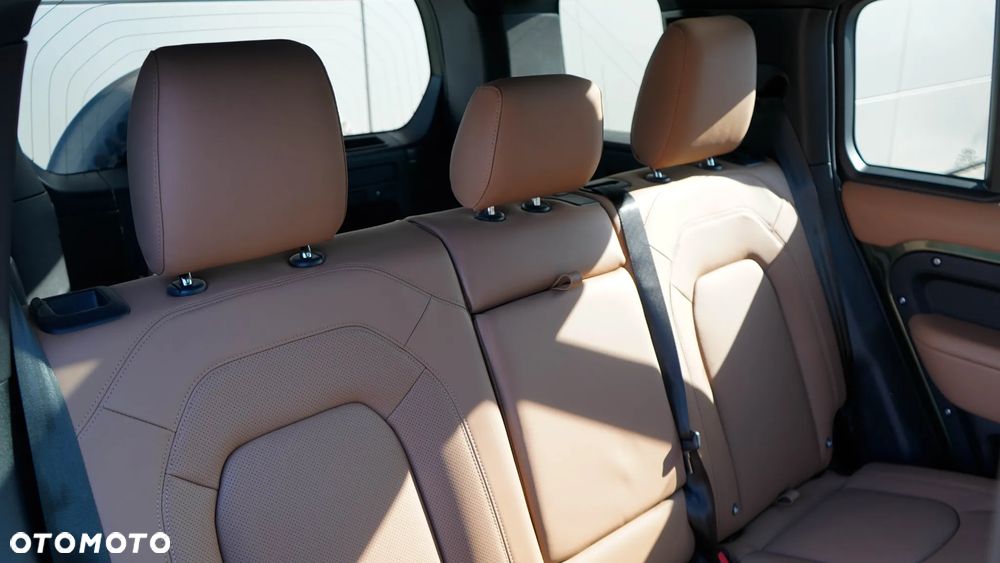 Land Rover Defender 3.0 D350 mHEV X-Dynamic HSE - 29