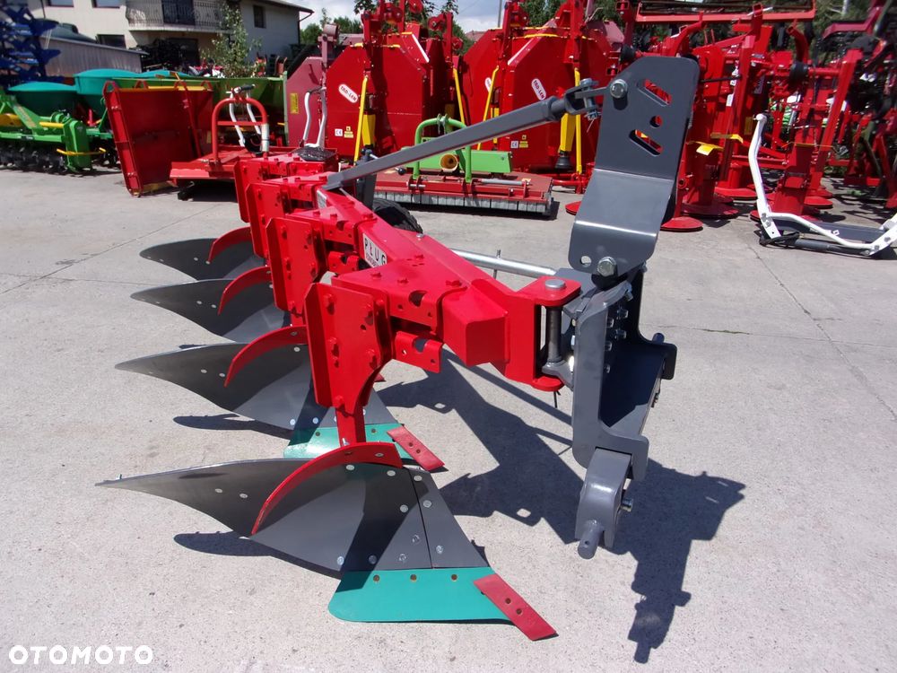 Akpil Pług obrotowy KM-180HP, KM-80R, Mix-Due, KM-80, Euro-Masz PO-4, POM4,  Bomet U-064/1, Pług jednobelkowy Akpil Mix-40, Wirax U018, Euro-Masz PJ4, PJR-4, PJM-4, Pług zagonowy - ramowy Akpil CZH350, CZH400, Euro-Masz Atlas PZ-3, PZ4 - 30