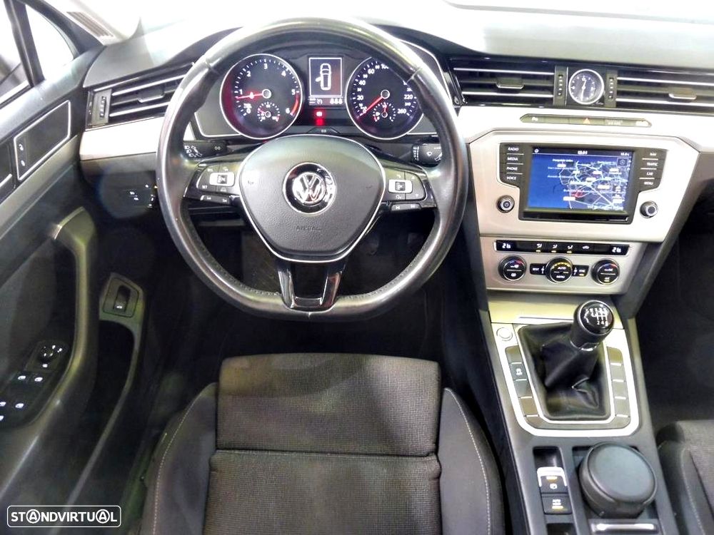 VW Passat Variant 1.6 TDI Confortline - 3