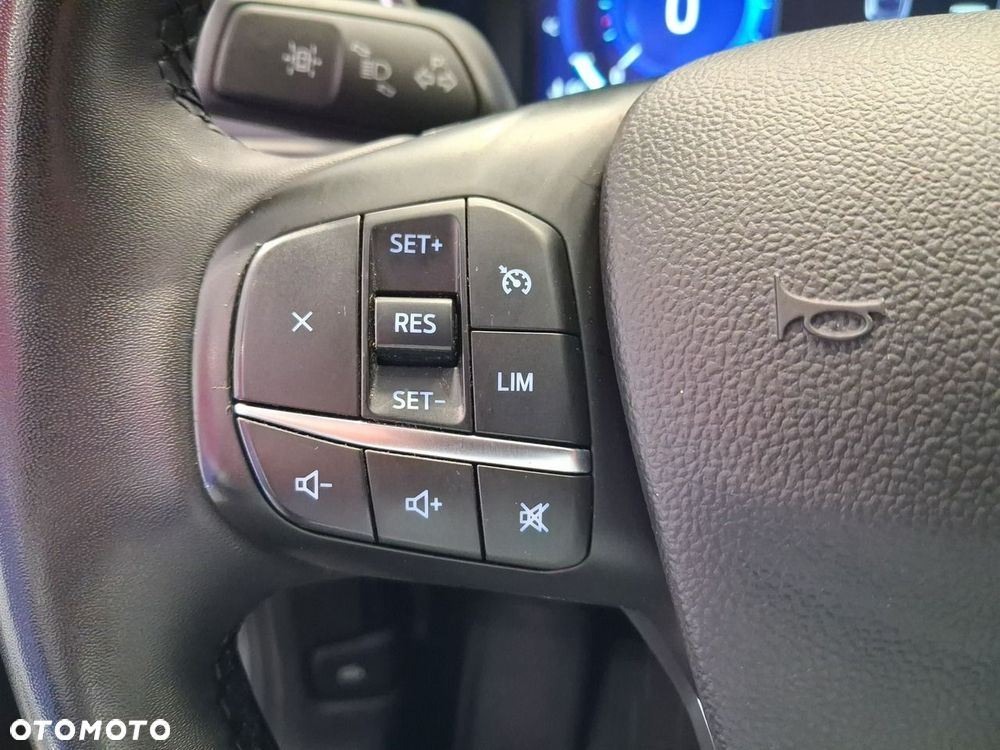 Ford Kuga 1.5 EcoBoost TITANIUM - 17
