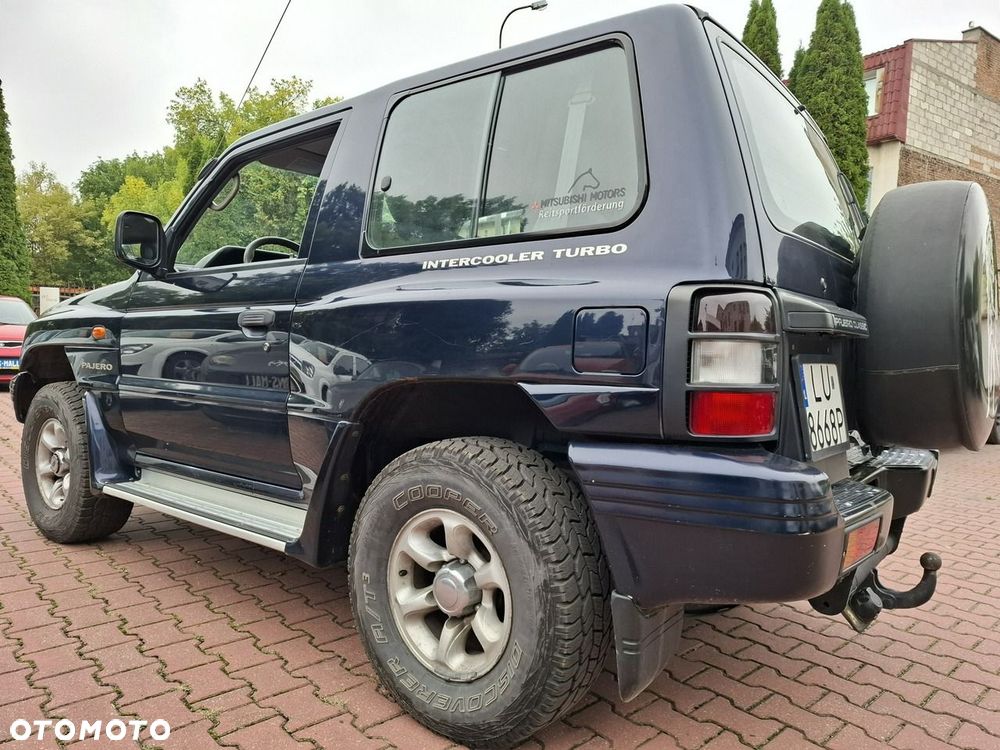 Mitsubishi Pajero - 2