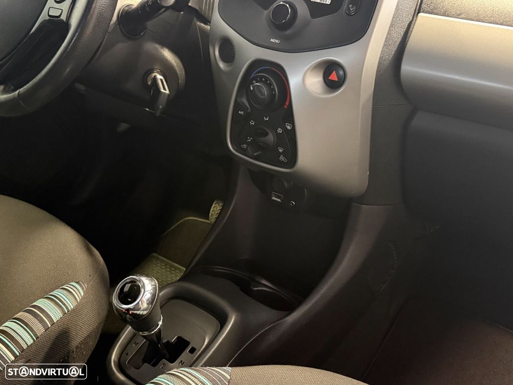 Citroën C1 1.0 VTi Feel ETG - 9