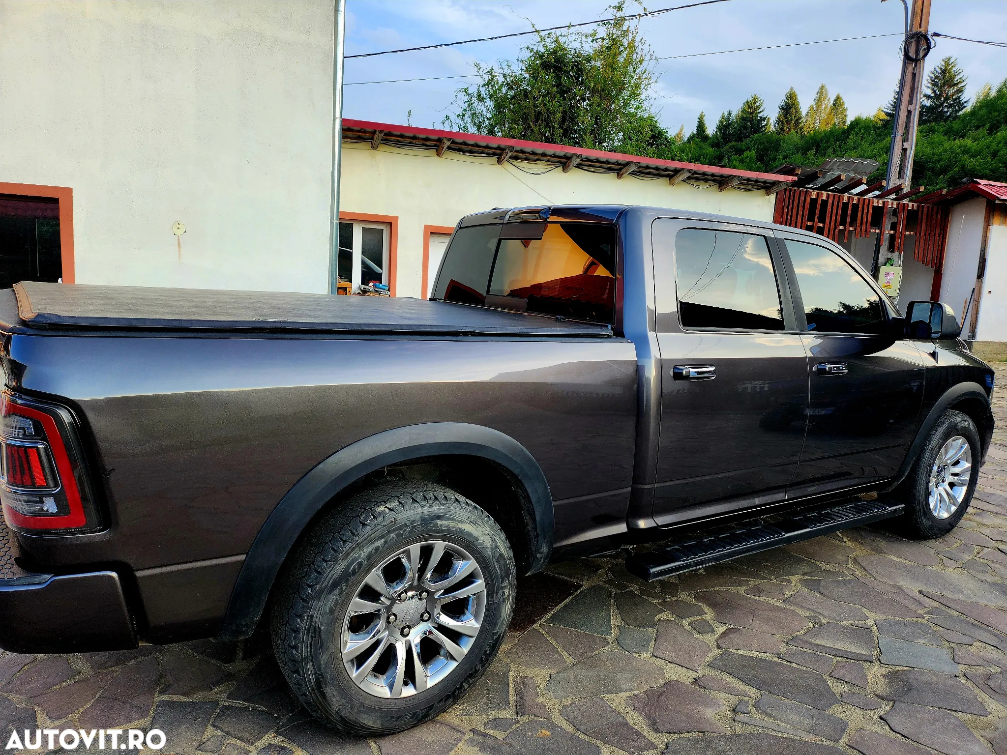 Dodge RAM - 5