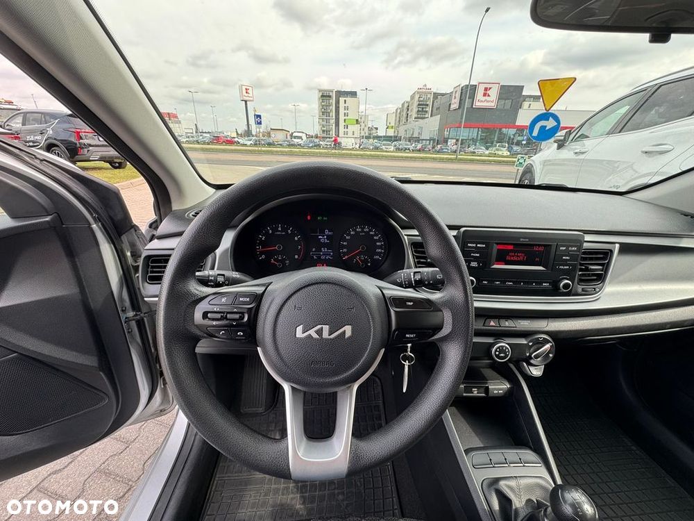 Kia Rio 1.2 M - 17