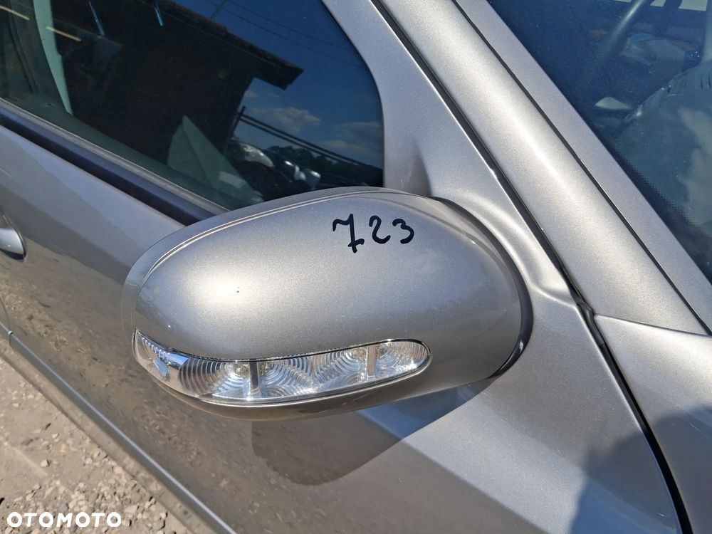 MERCEDES W211 LIFT LUSTERKO PRAWE C723 EUROPA - 1