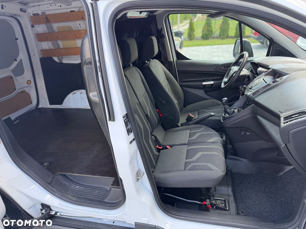 Ford Transit Connect - 8