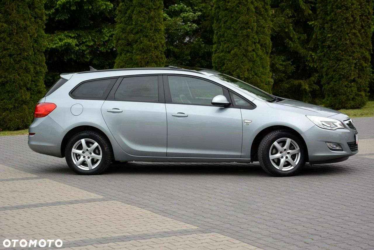 Opel Astra - 11