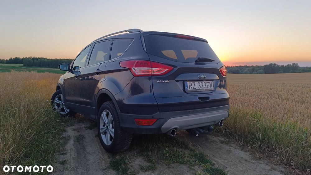 Ford Kuga 2.0 TDCi 4WD Titanium - 4