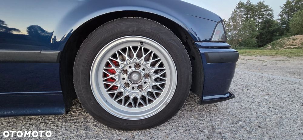 BMW Seria 3 320i - 13