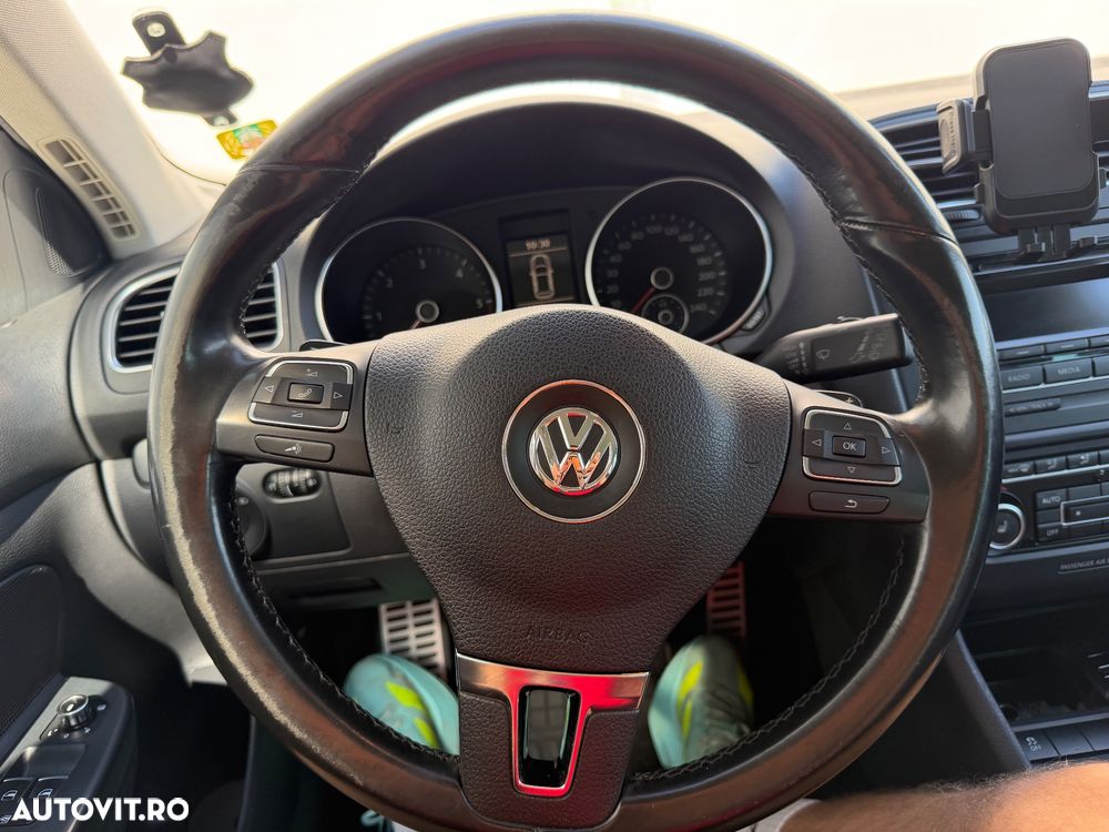 Volkswagen Golf 2.0 TDI BlueMotion Technology Comfortline - 14