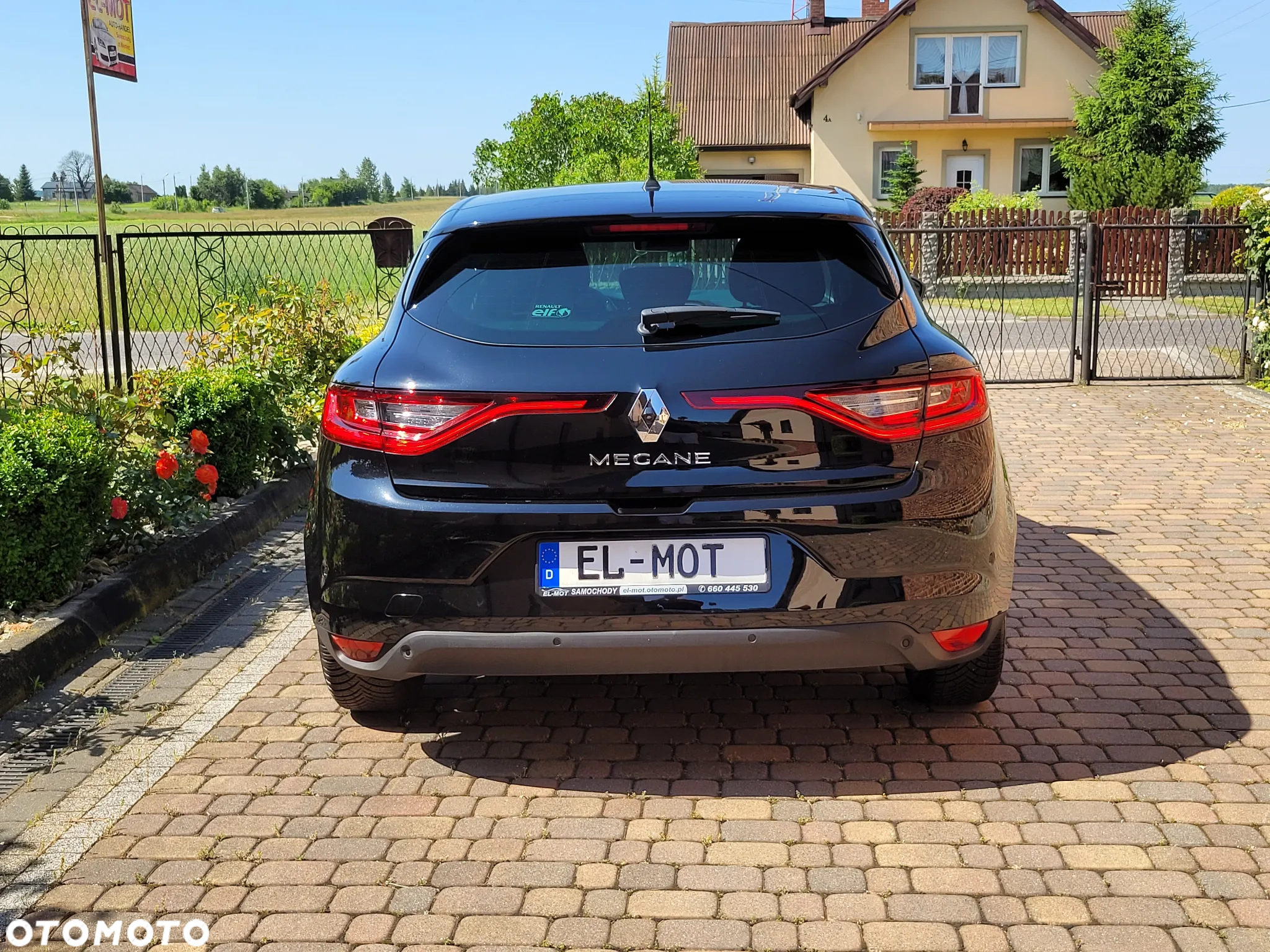 Renault Megane ENERGY TCe 140 EDC LIMITED - 6