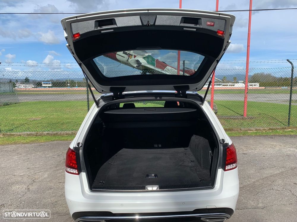 Mercedes-Benz E 220 BlueTEC Avantgarde Auto. - 42