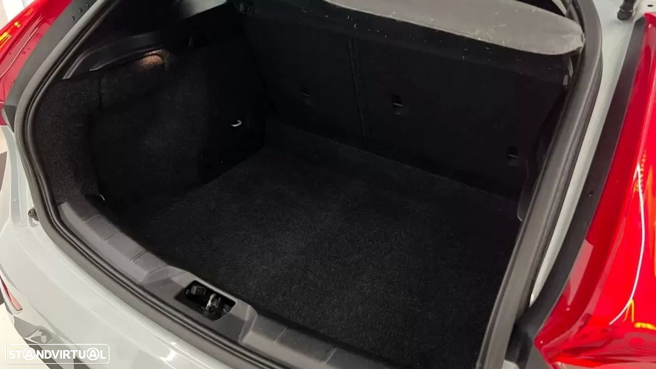 Volvo V40 1.6 D2 Momentum - 28