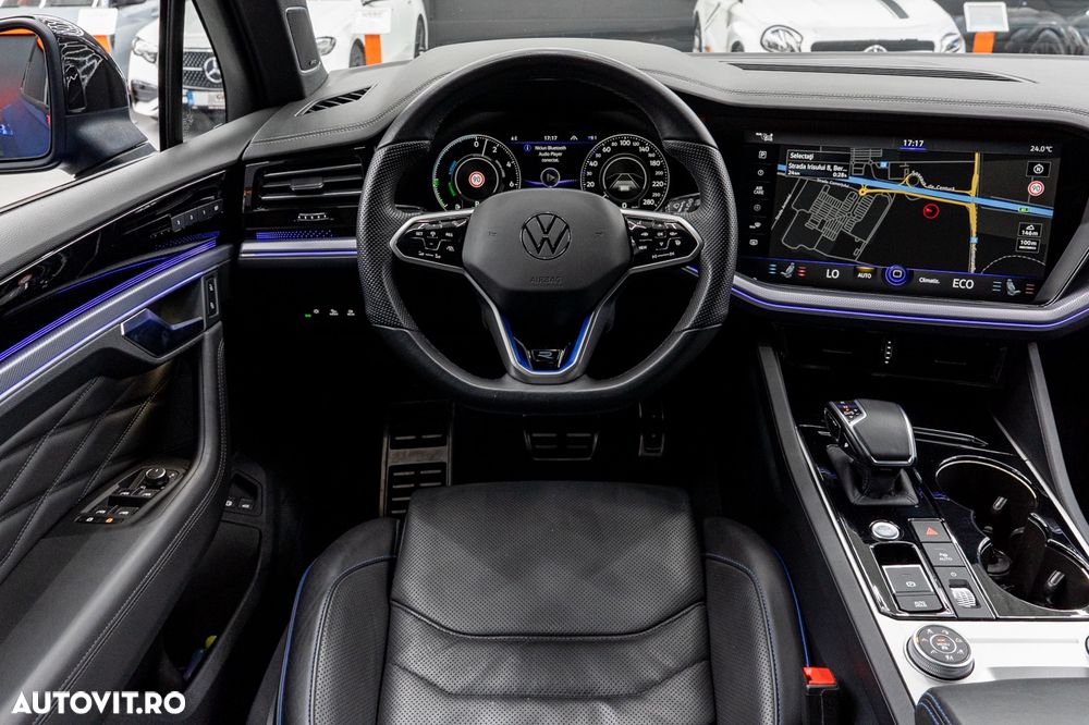 Volkswagen Touareg V6 TSI eHybrid PHEV R - 11