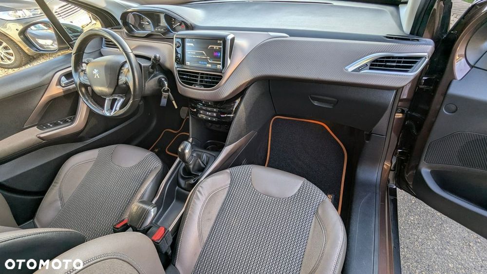 Peugeot 2008 1.6 e-HDi Active S&S - 20