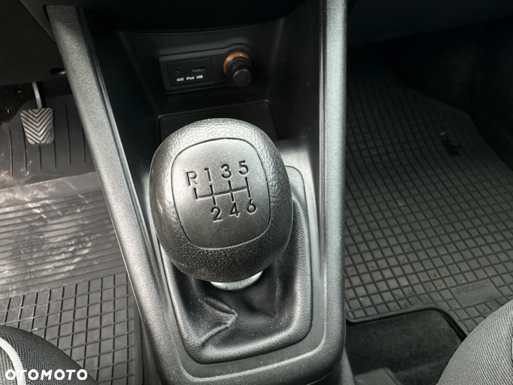 Kia Venga - 18