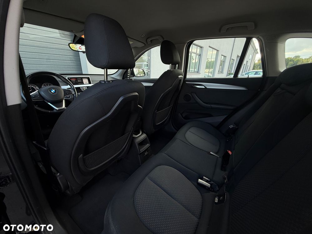 BMW X1 sDrive18i Advantage - 35