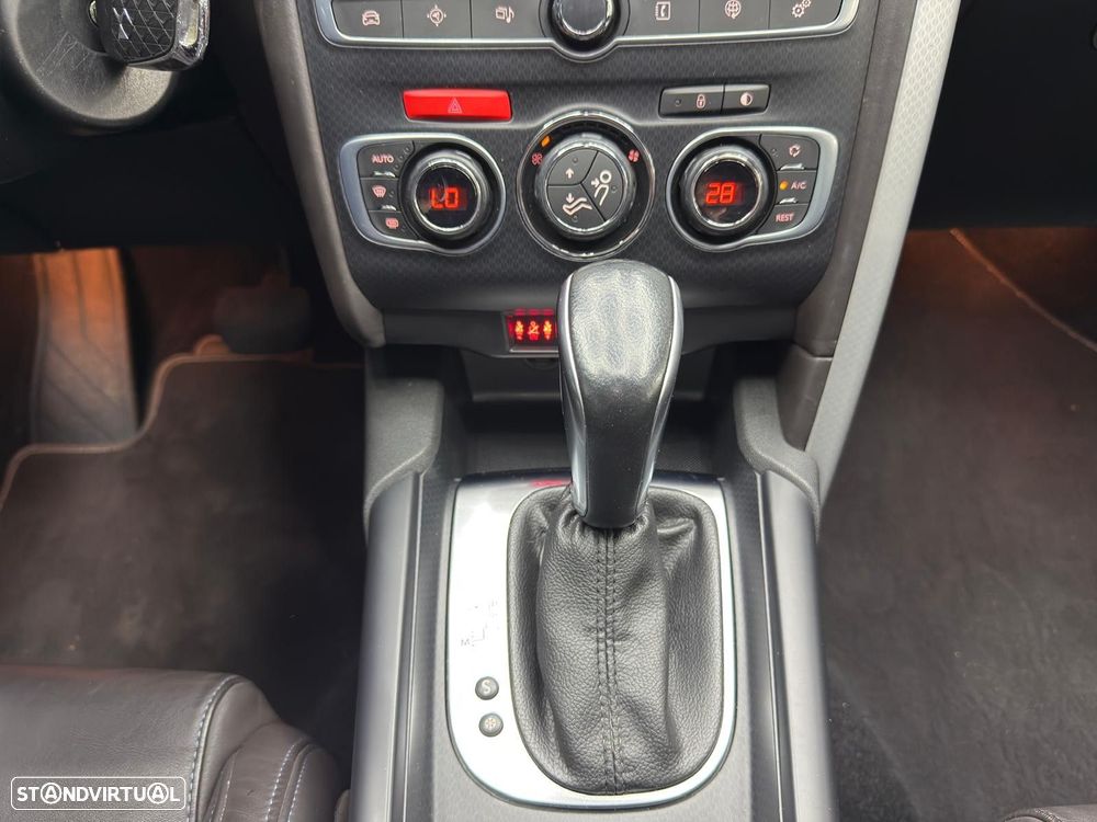 DS DS4 Crossback 2.0 BlueHDi Sport Chic EAT6 - 25