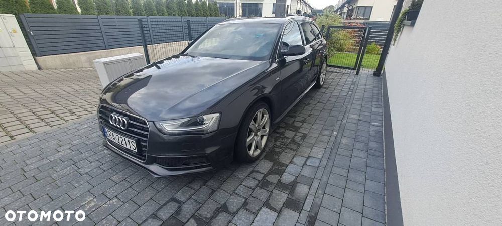 Audi A4 Avant - 1