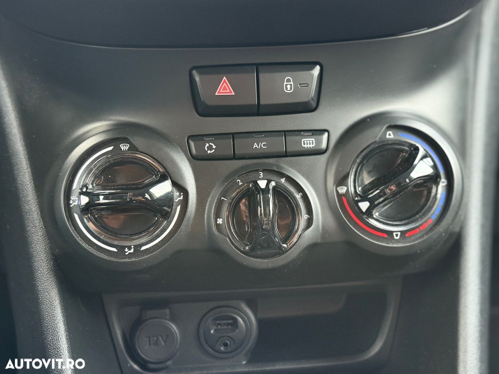 Peugeot 208 82 PureTech Style - 11