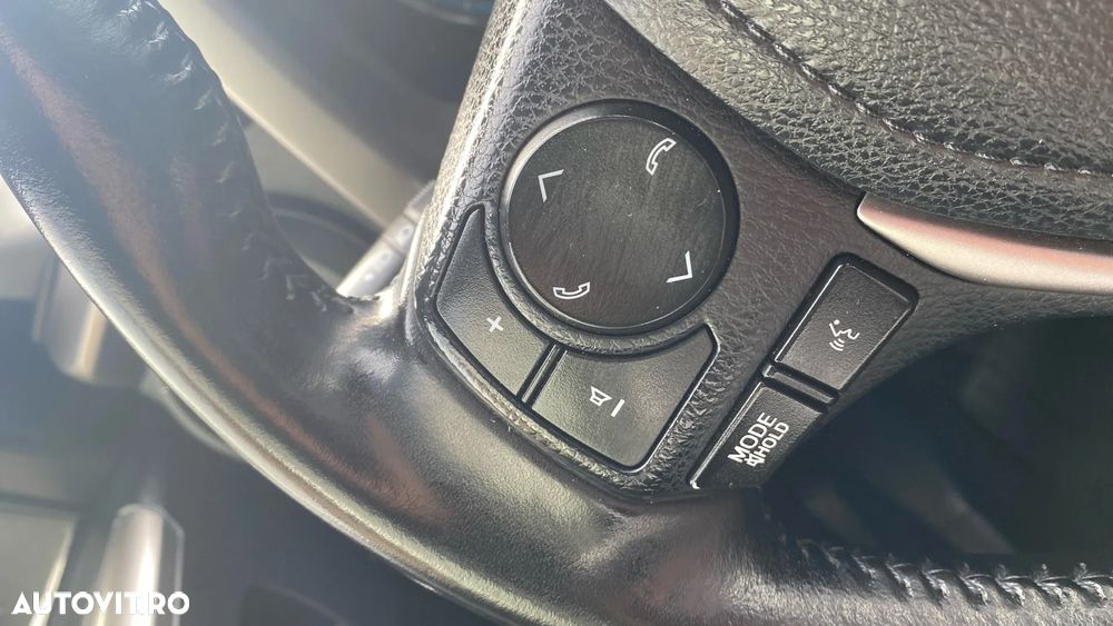 Toyota RAV4 2.5 VVT-i 4x4 Luxury - 11