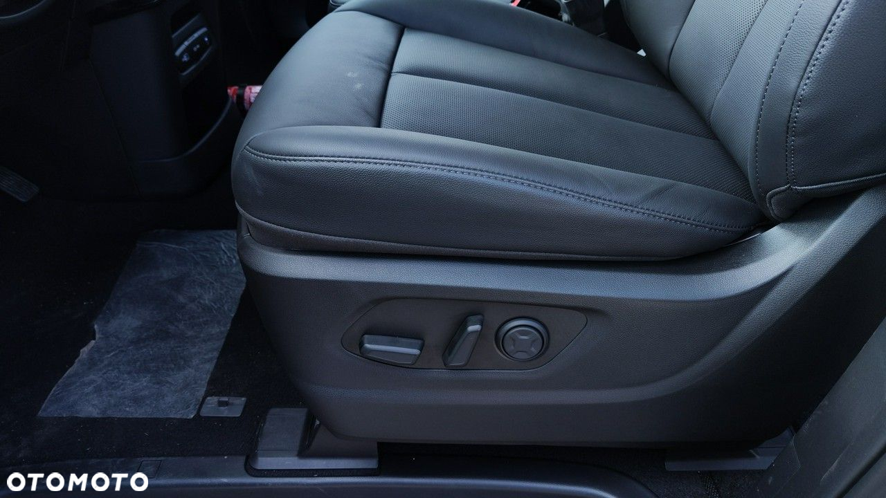 Hyundai Staria - 8