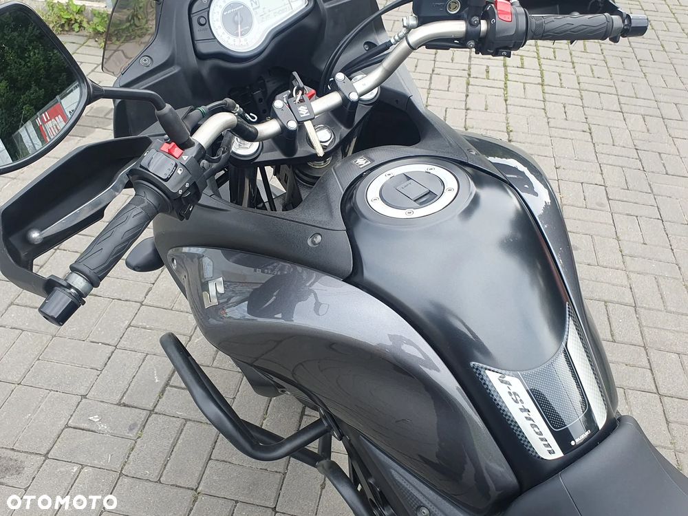 Suzuki V-STROM - 28