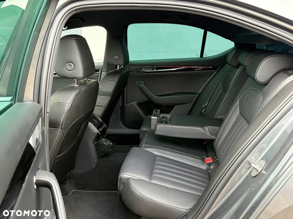 Skoda Superb 2.0 TSI L&K DSG - 14
