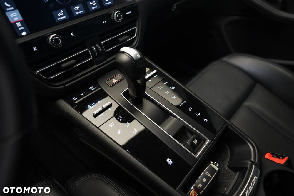 Porsche Macan Standard - 9