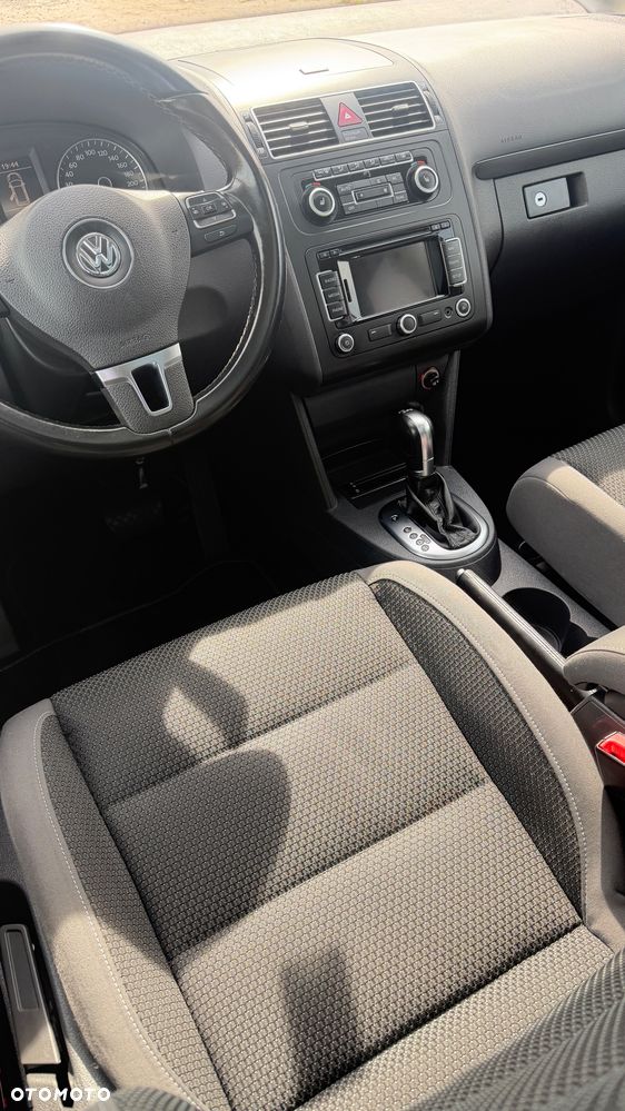 Volkswagen Touran 2.0 TDI DPF Comfortline DSG - 12