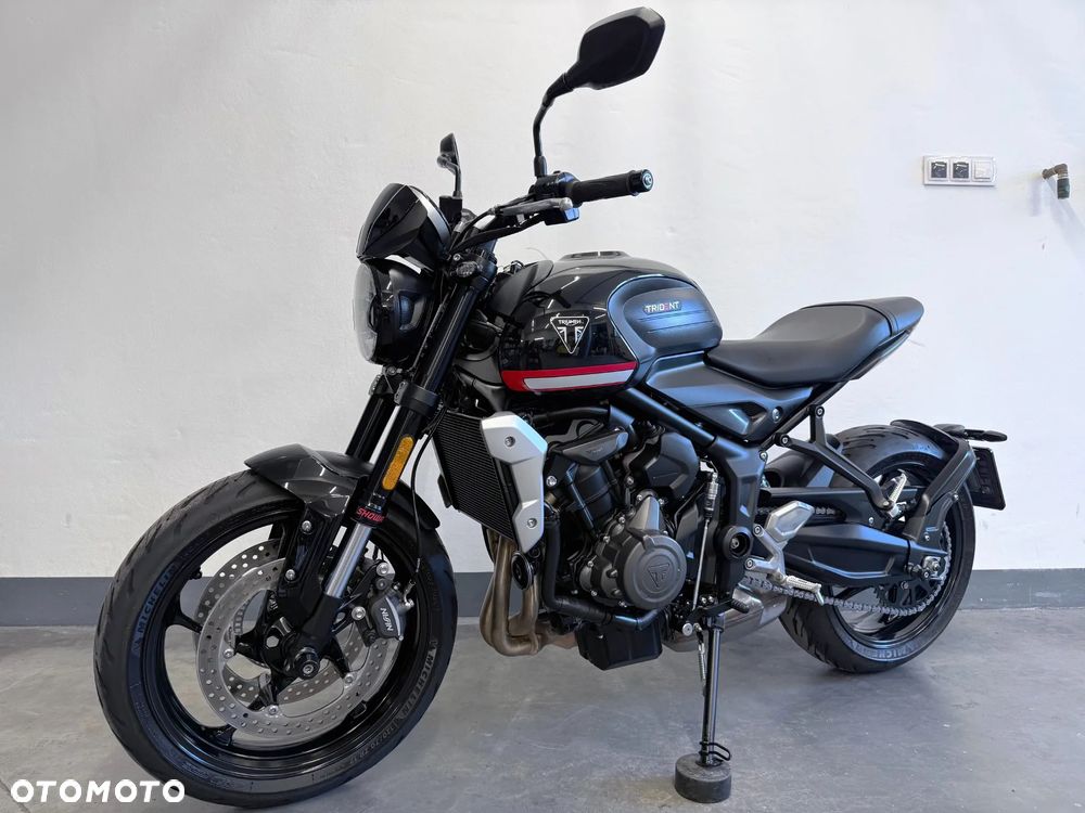 Triumph Trident - 6