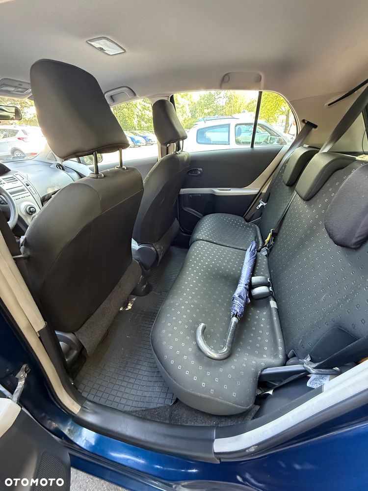 Toyota Yaris 1.3 Terra - 10