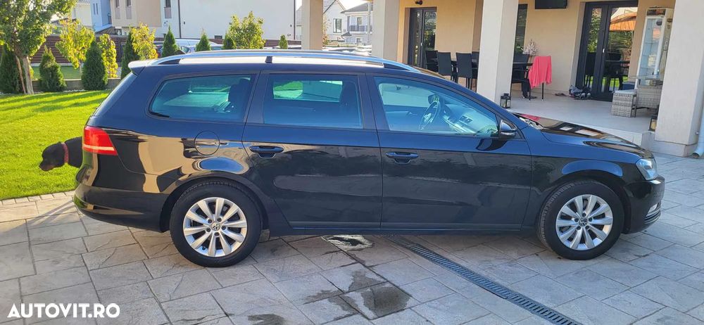 Volkswagen Passat - 11