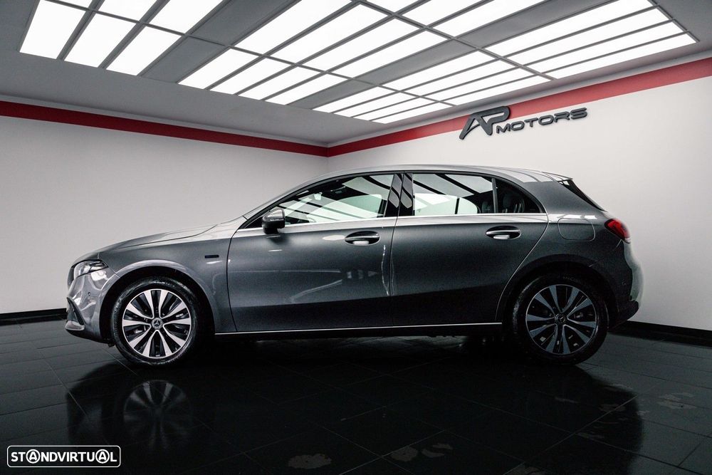 Mercedes-Benz A 250 e Style Plus - 12