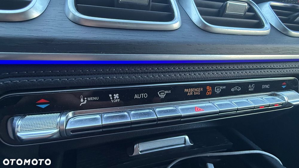 Mercedes-Benz GLE 300 d 4-Matic - 22