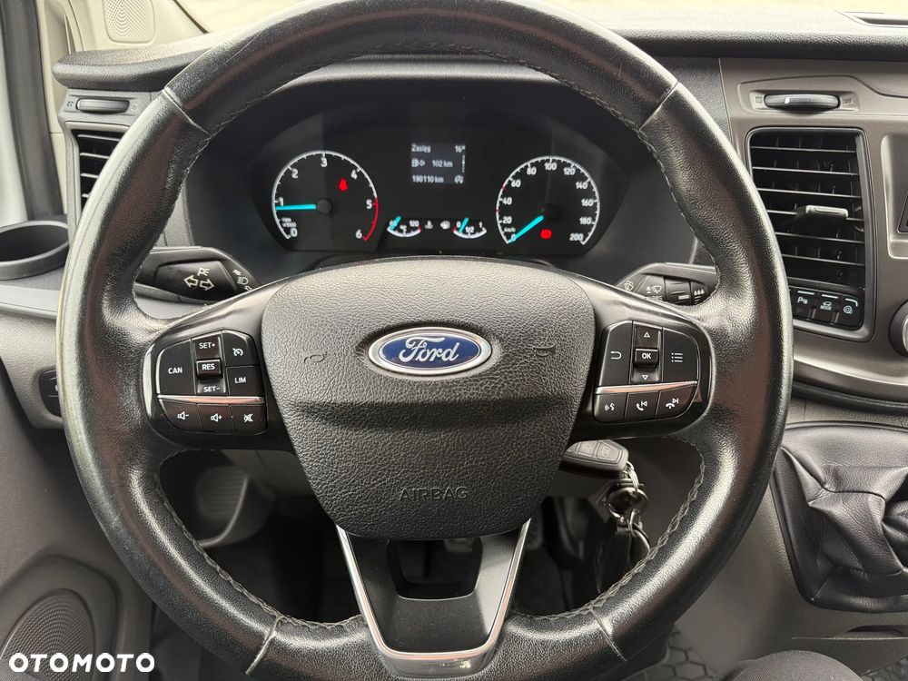 Ford TRANSIT CUSTOM - 14