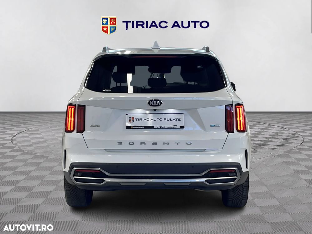 Kia Sorento - 4