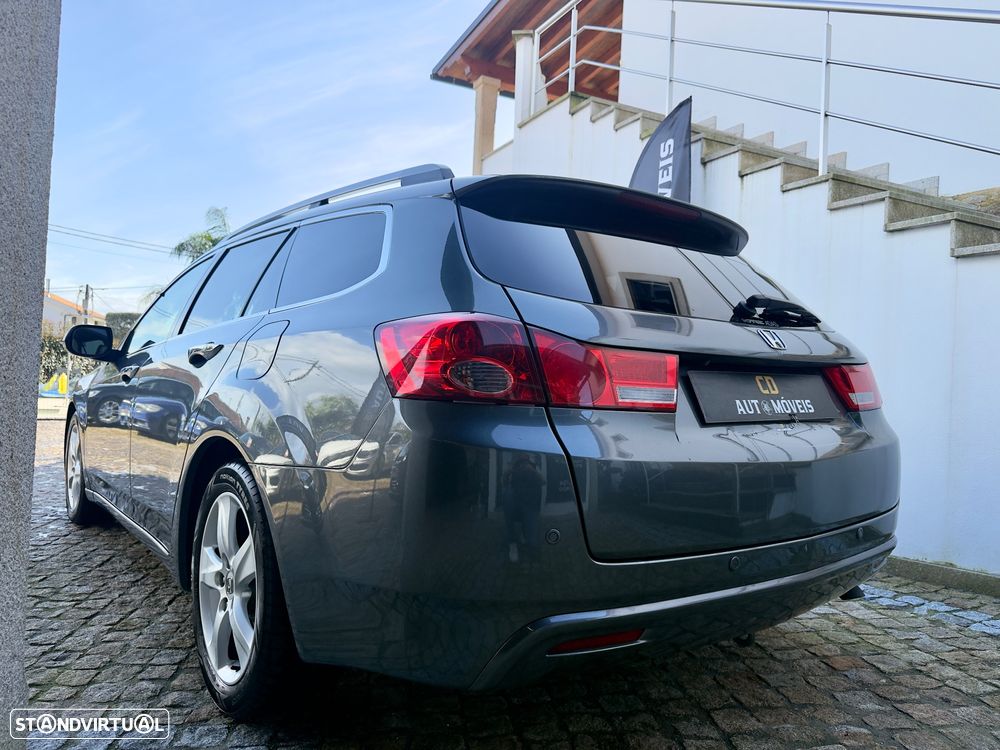 Honda Accord Tourer 2.2 i-DTEC Executive Navi E.Limitada - 23