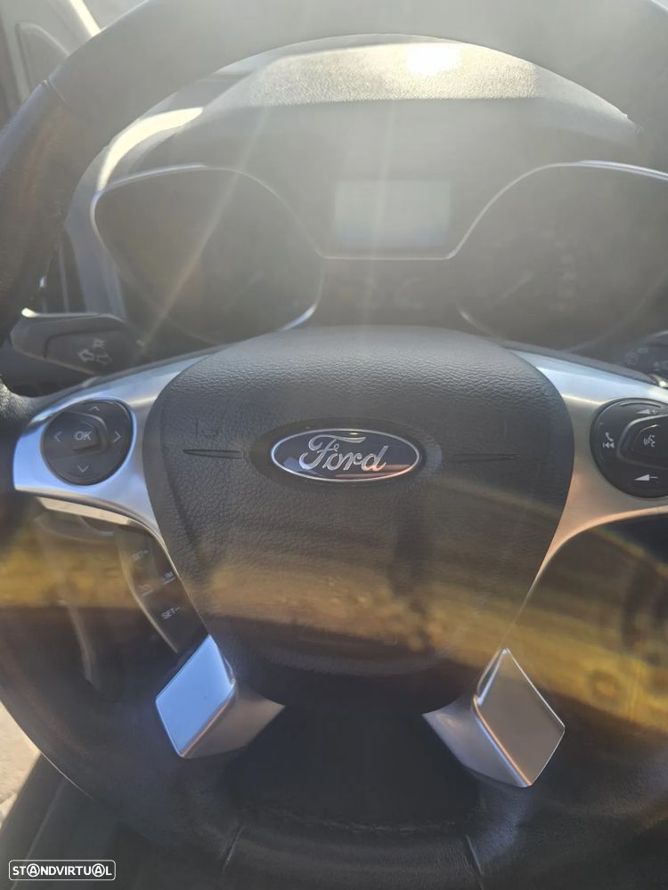 Ford Tourneo Connect - 9