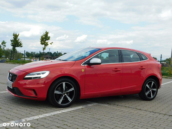Volvo V40 T3 Drive-E R-Design Momentum